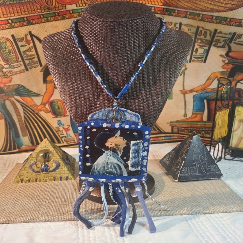 Handcrafted R & B Chris Brown Blue Necklace with Artistic Pendant Necklace